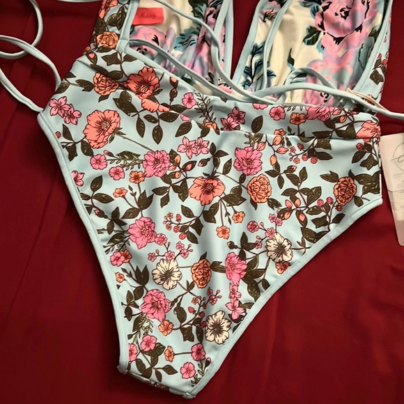 Smooth Skies Safary Plunge One Piece - Picture 11 of 14